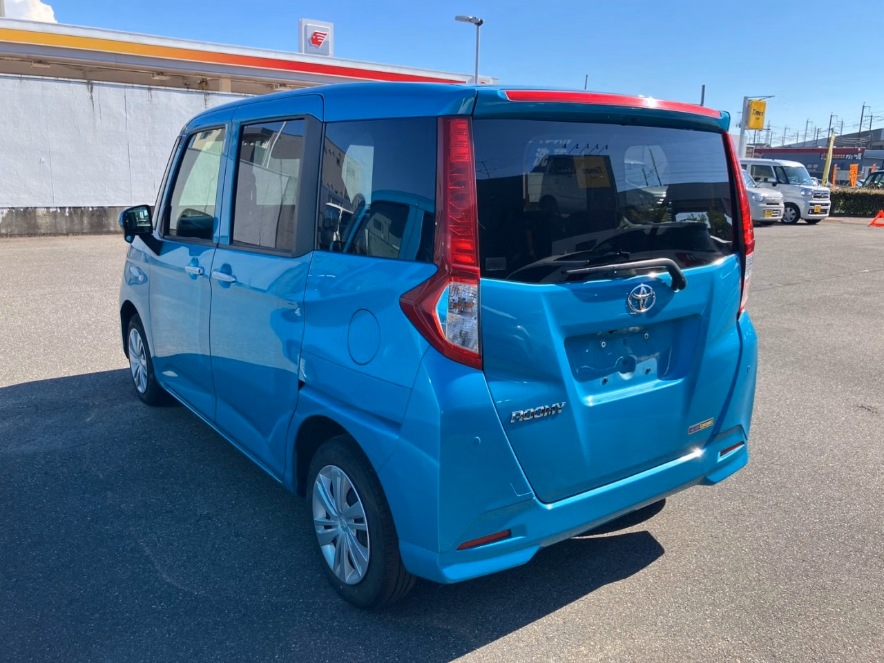 TOYOTA ROOMY