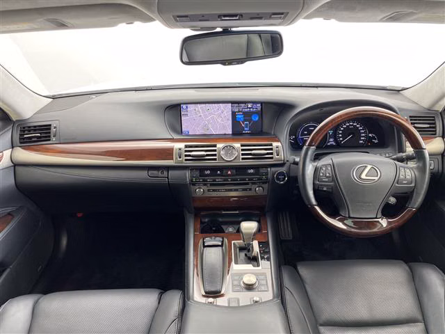 LEXUS LS600H