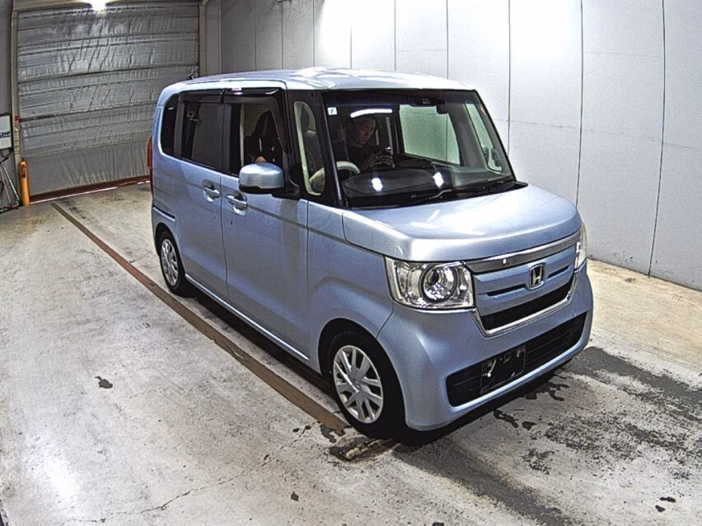 HONDA N-BOX