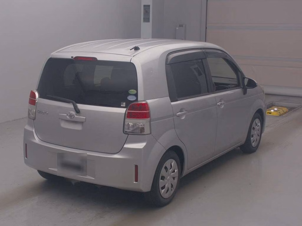 TOYOTA SPADE