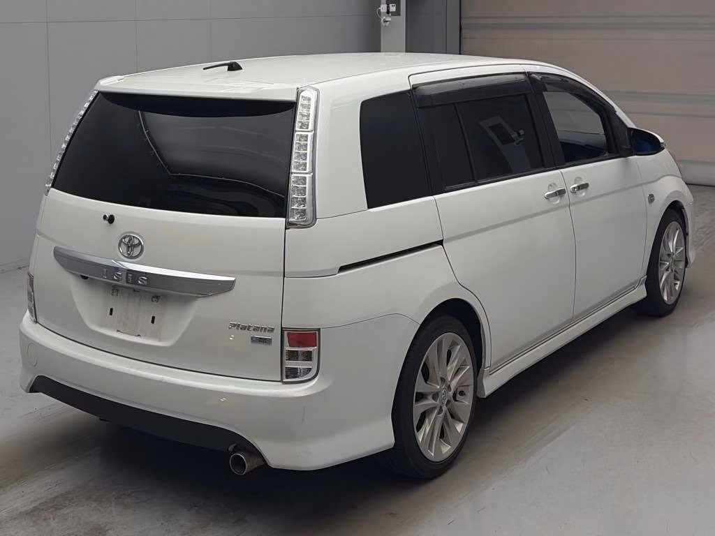 TOYOTA ISIS