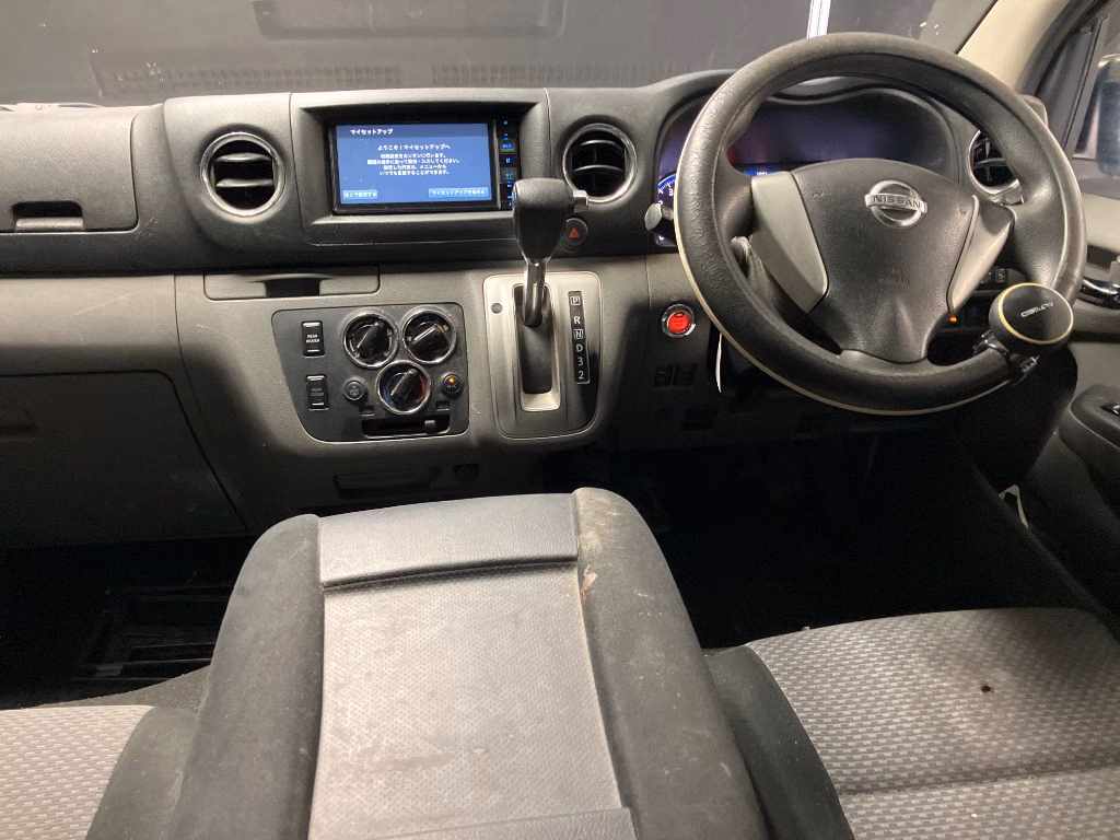 NISSAN NV350 CARAVAN