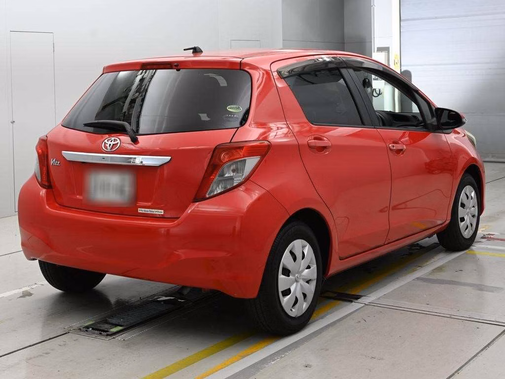TOYOTA VITZ