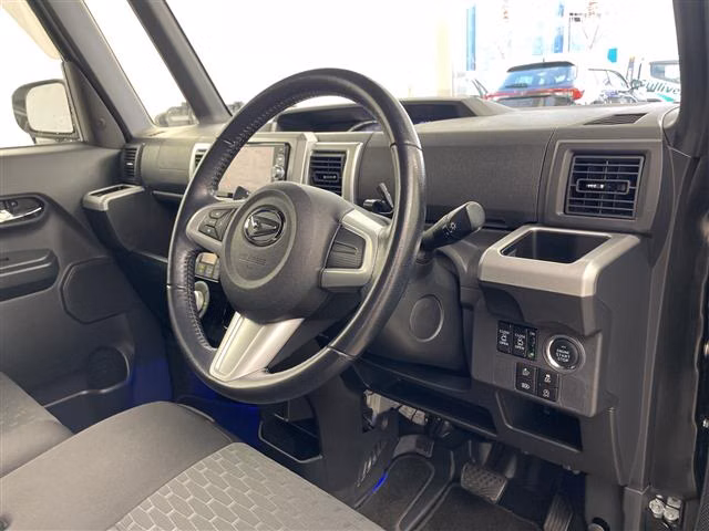 DAIHATSU WAKE