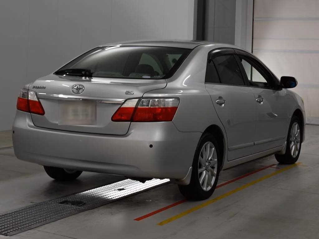 TOYOTA PREMIO
