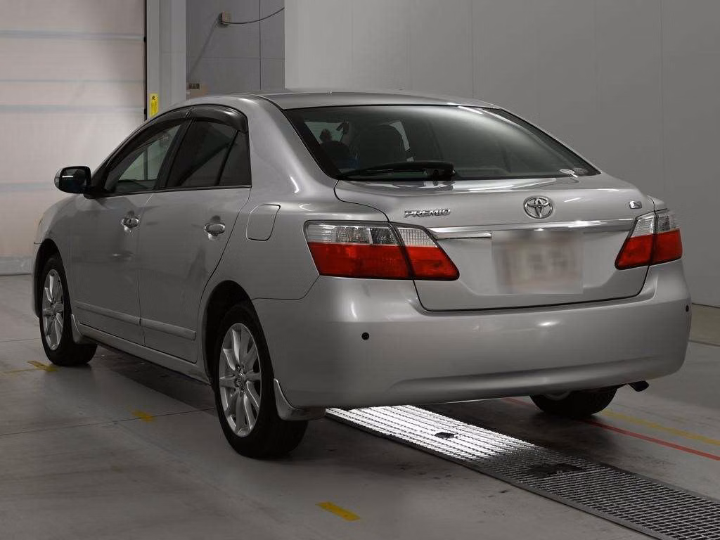 TOYOTA PREMIO