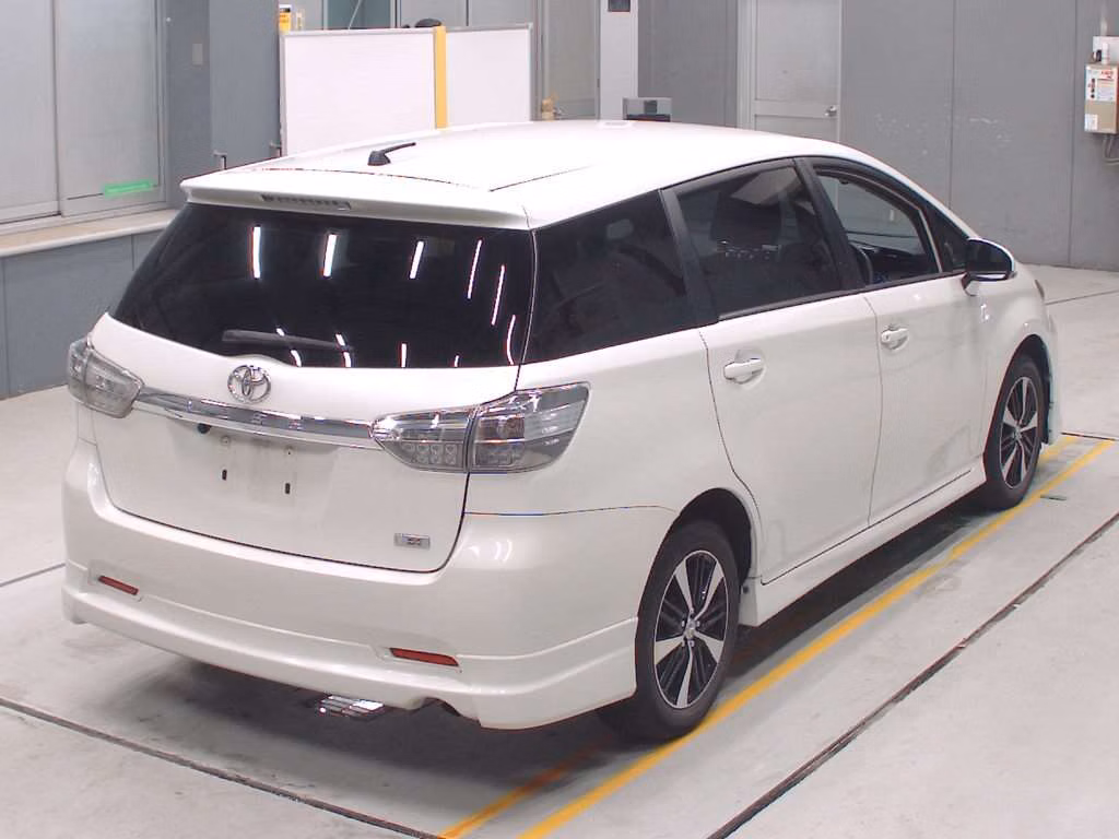 TOYOTA WISH
