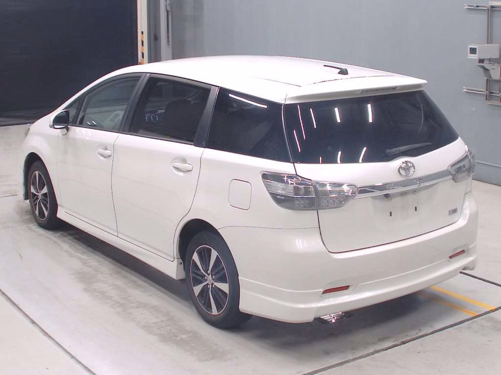 TOYOTA WISH