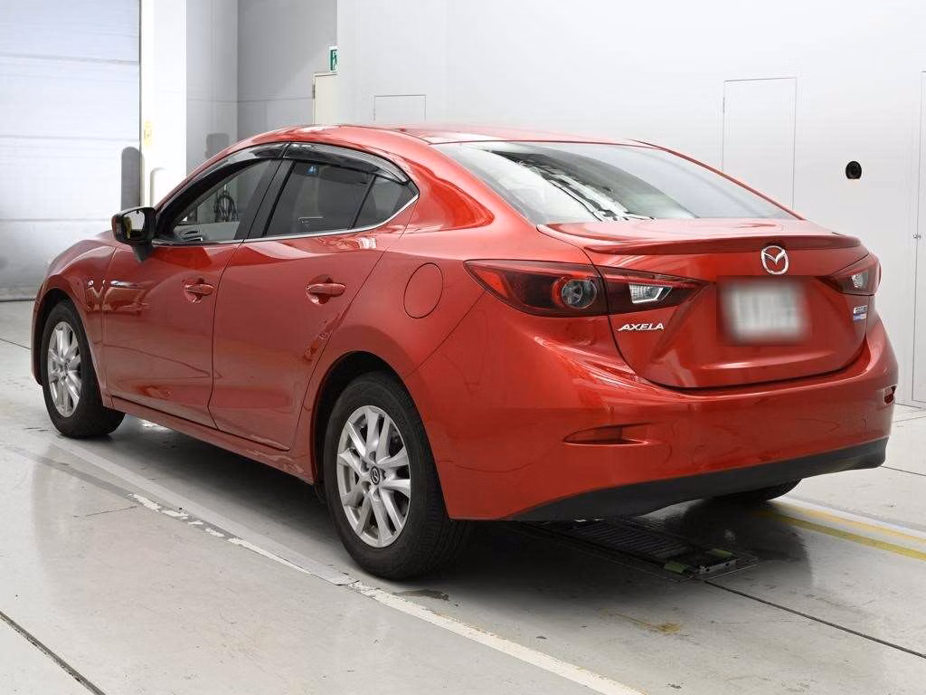 MAZDA AXELA