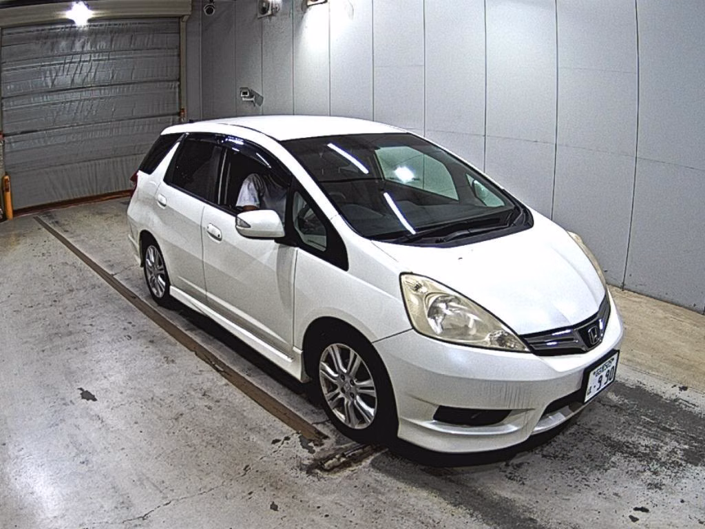 HONDA FIT SHUTTLE