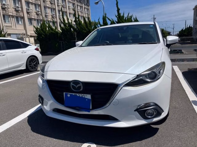 MAZDA AXELA