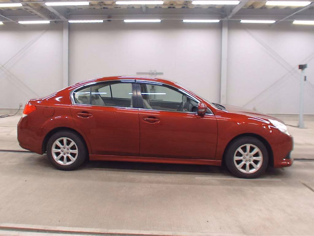 SUBARU LEGACY B4
