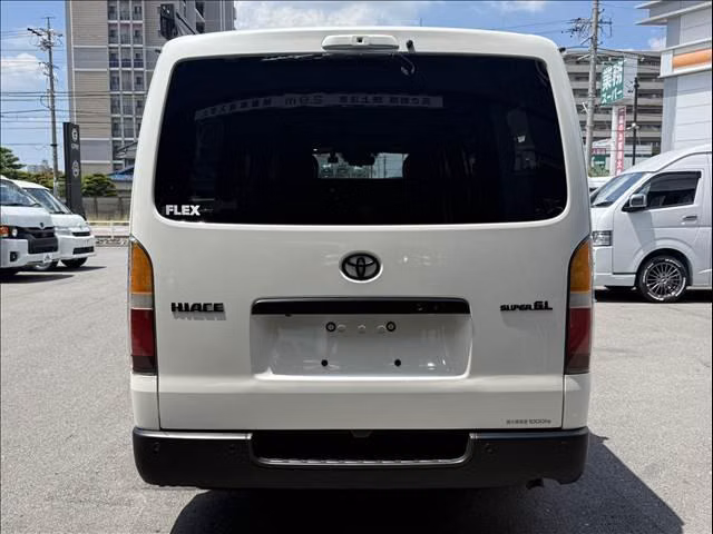 TOYOTA REGIUS ACE