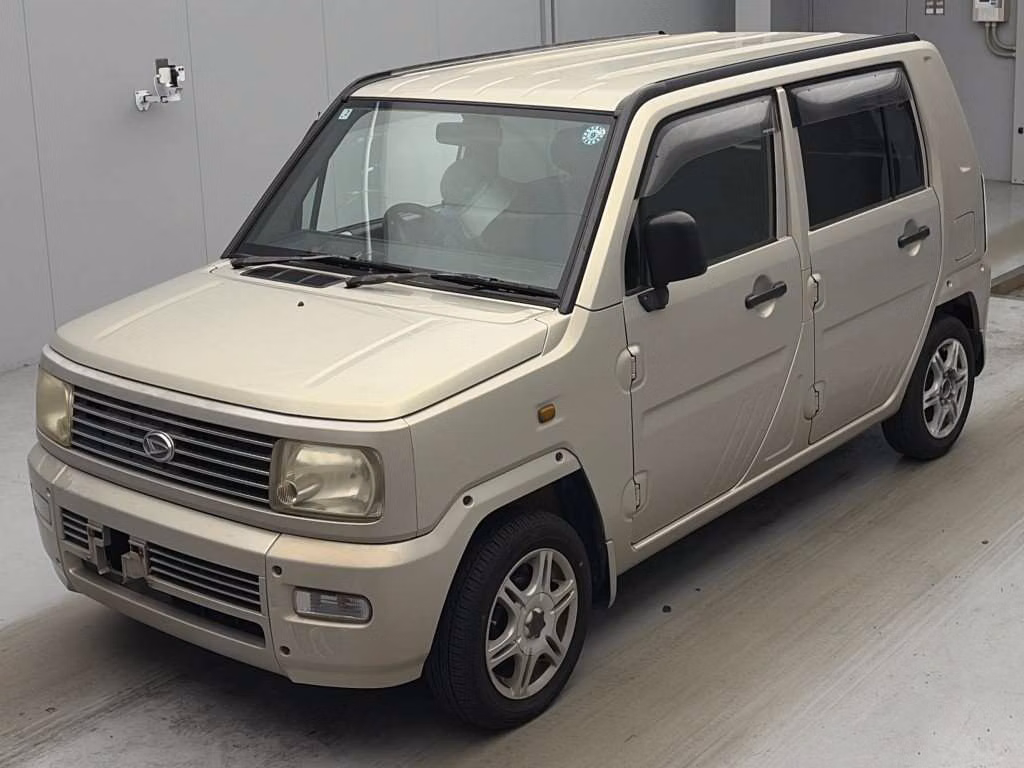 DAIHATSU NAKED