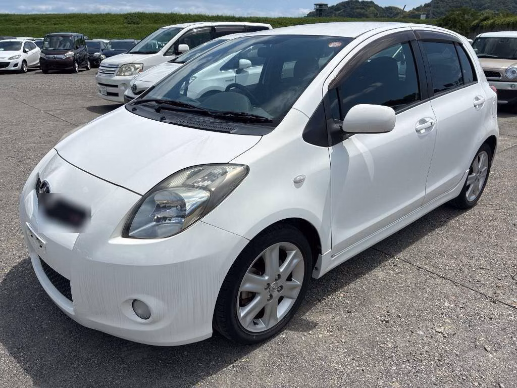 TOYOTA VITZ