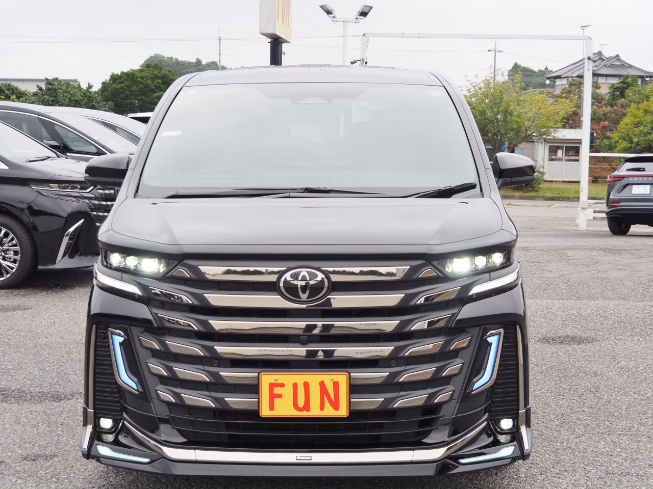 TOYOTA VELLFIRE
