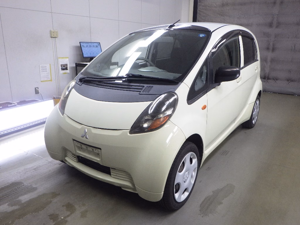 MITSUBISHI I