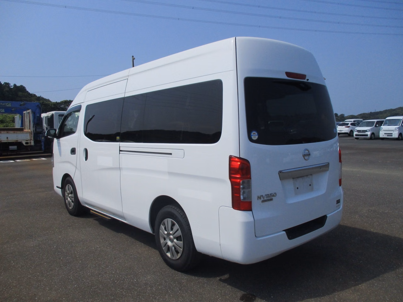 NISSAN NV350 CARAVAN