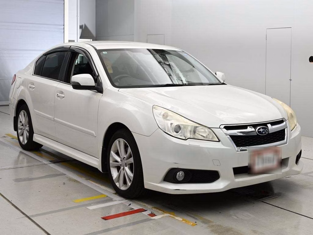 SUBARU LEGACY B4