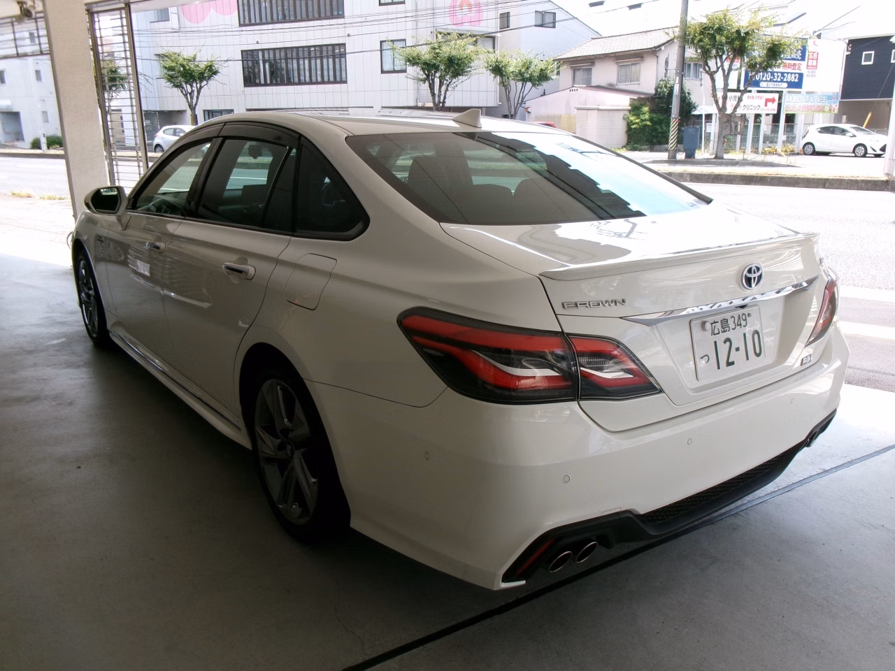 TOYOTA CROWN