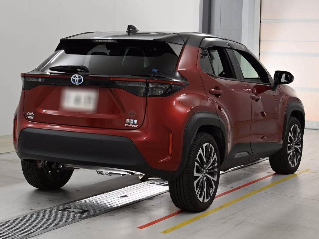 TOYOTA YARIS CROSS