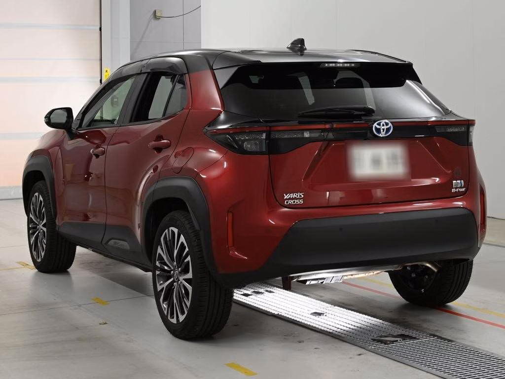 TOYOTA YARIS CROSS