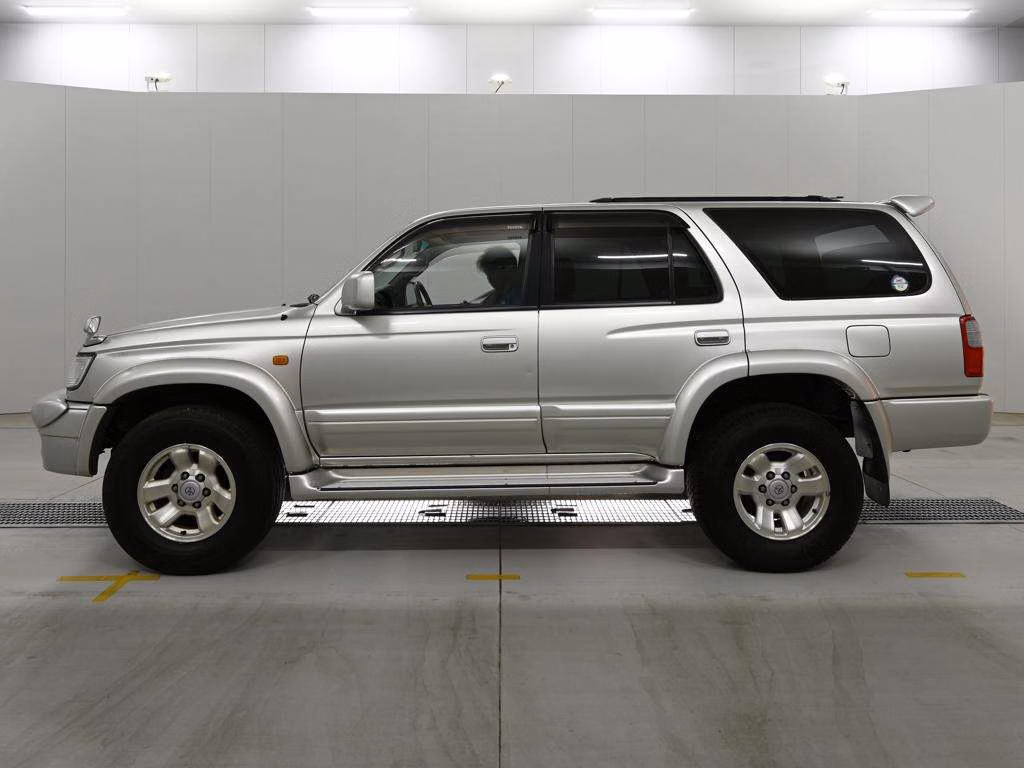 TOYOTA HILUX SURF