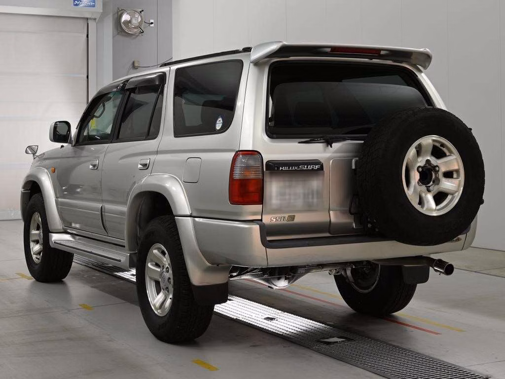 TOYOTA HILUX SURF