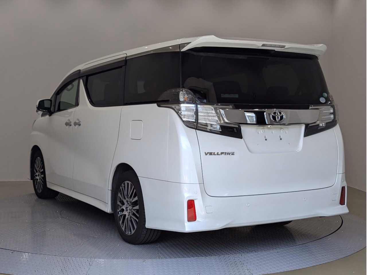 TOYOTA VELLFIRE