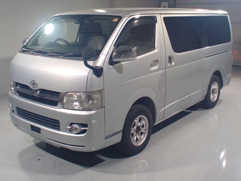 TOYOTA REGIUS ACE