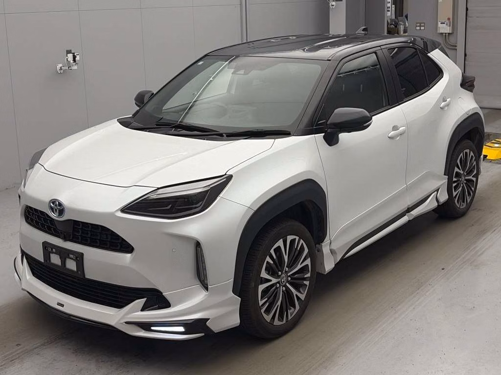 TOYOTA YARIS CROSS