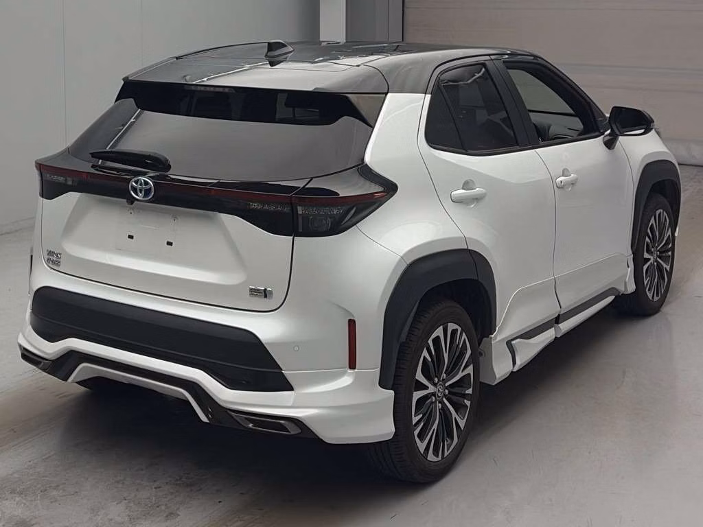 TOYOTA YARIS CROSS