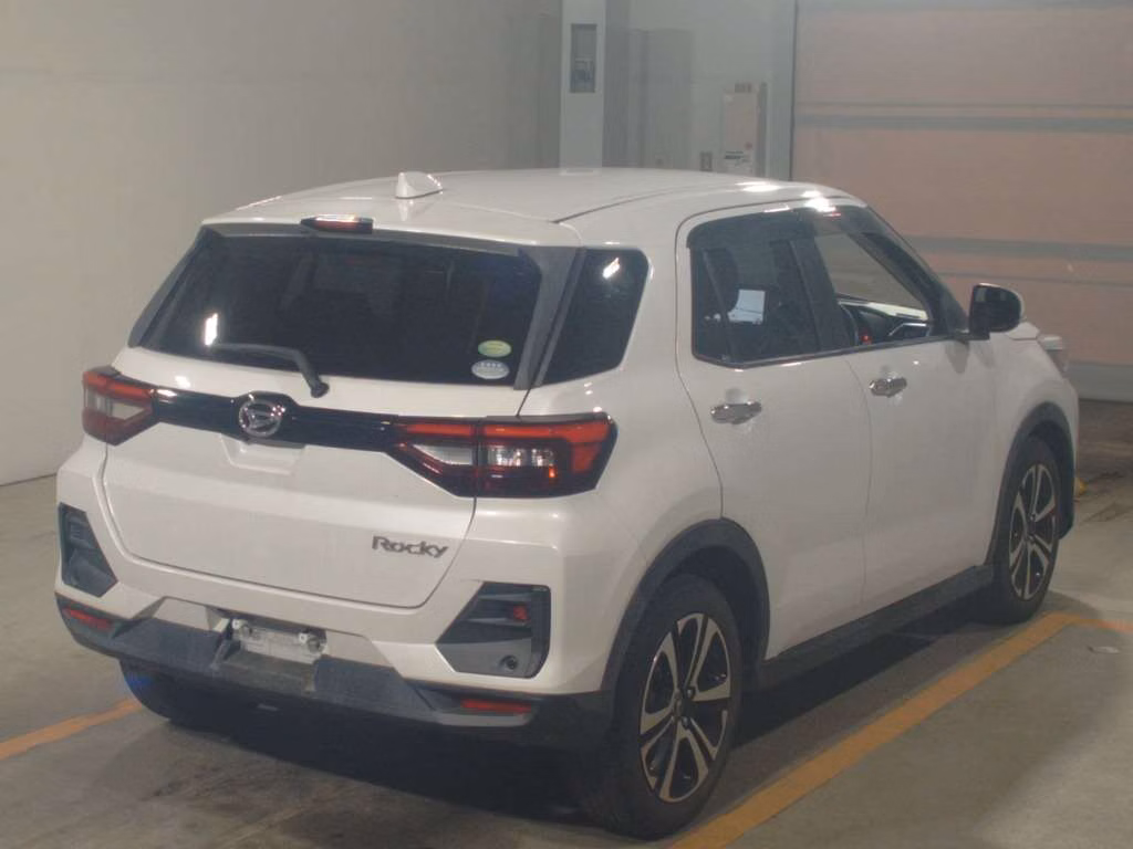 DAIHATSU ROCKY