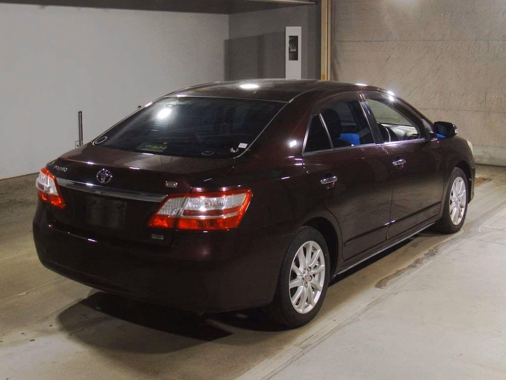 TOYOTA PREMIO