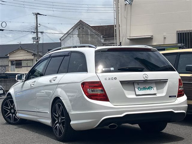 MERCEDES-BENZ C-CLASS