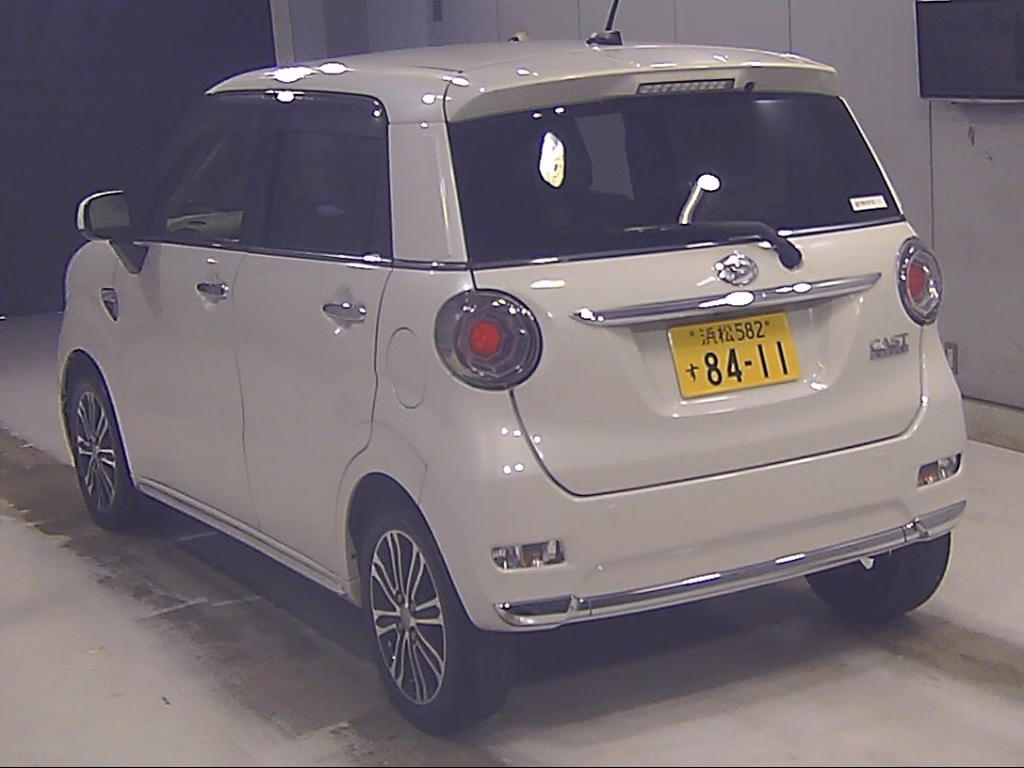 DAIHATSU CAST