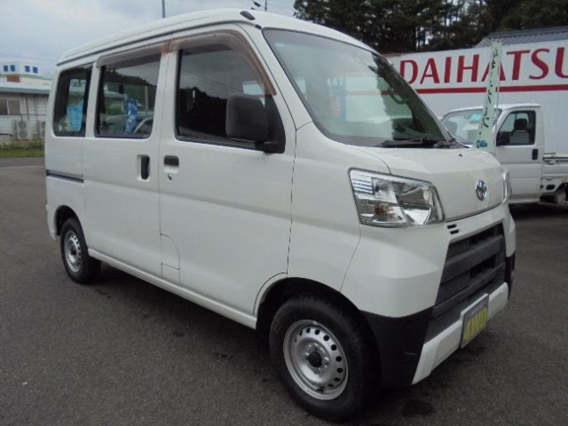 TOYOTA PIXIS VAN