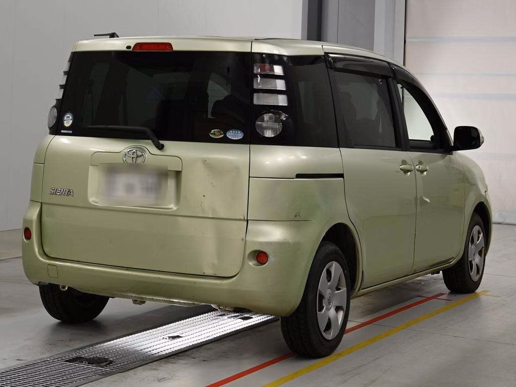 TOYOTA SIENTA