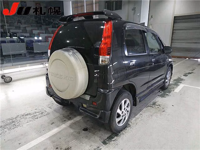 DAIHATSU TERIOS KID