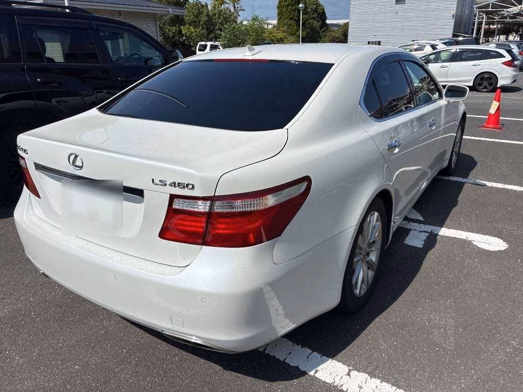LEXUS LS460
