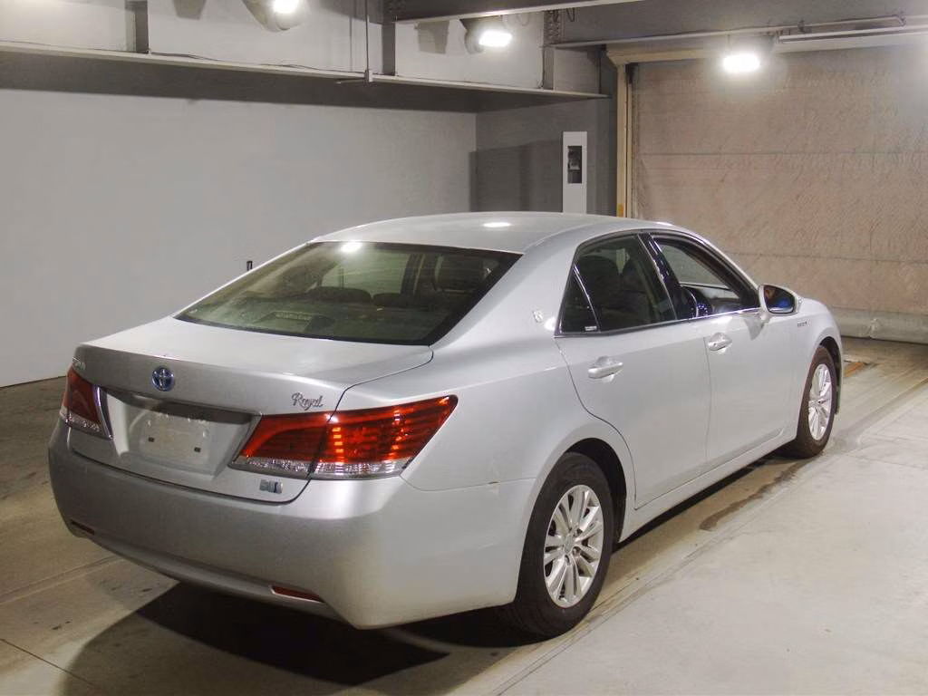 TOYOTA CROWN