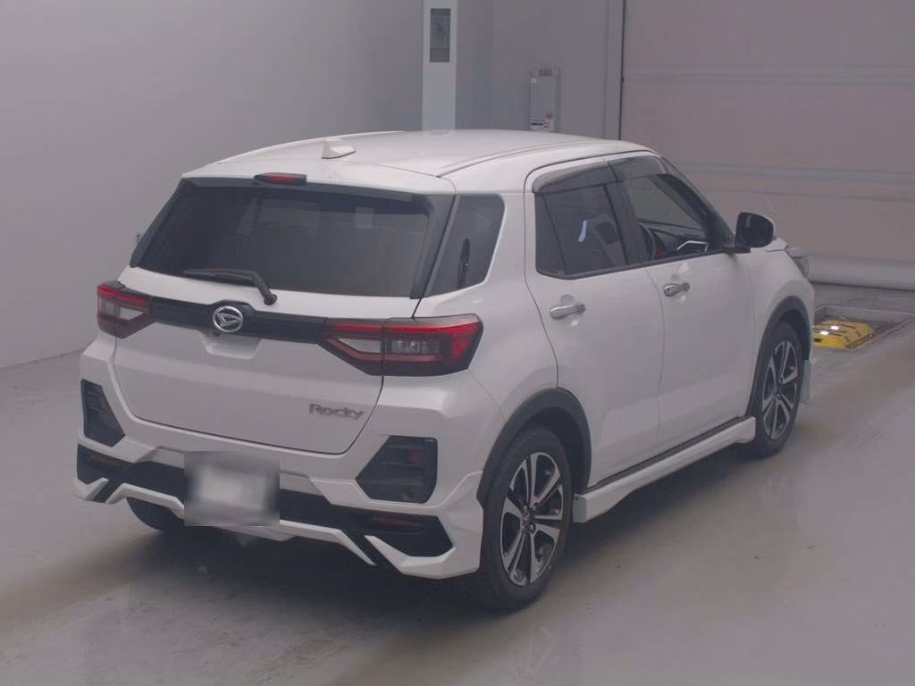 DAIHATSU ROCKY