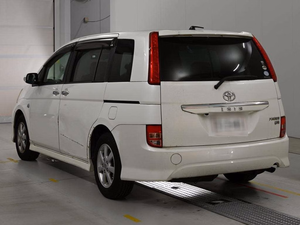 TOYOTA ISIS