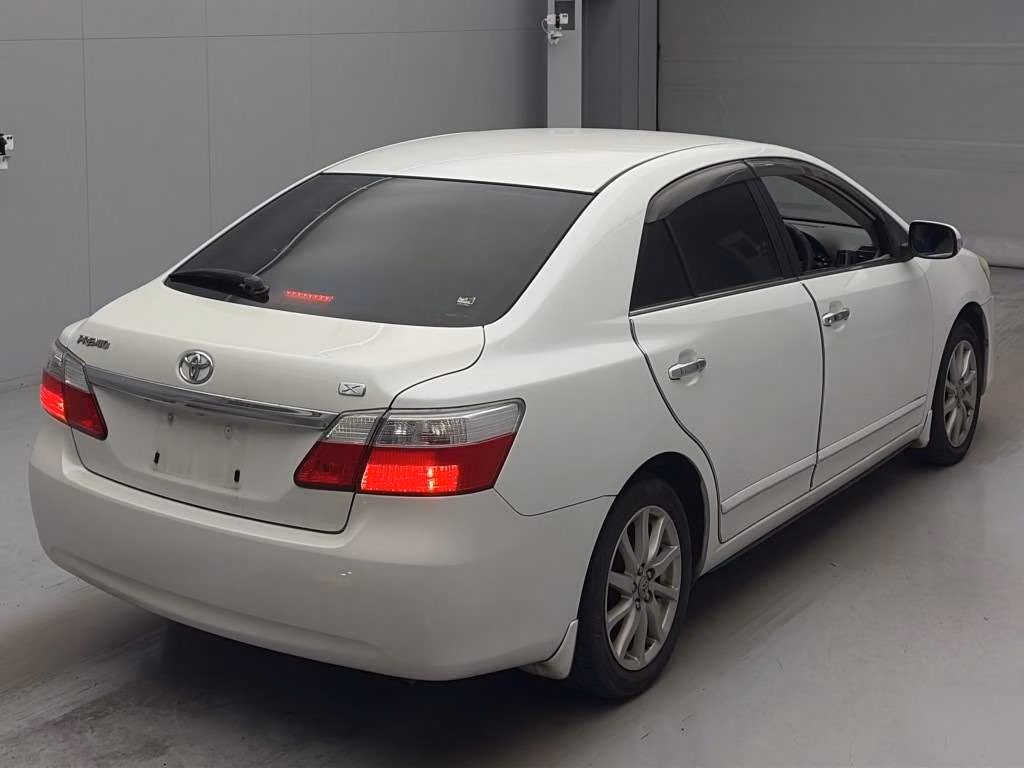 TOYOTA PREMIO