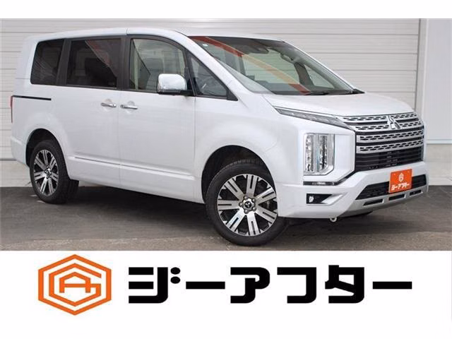 MITSUBISHI DELICA D:5