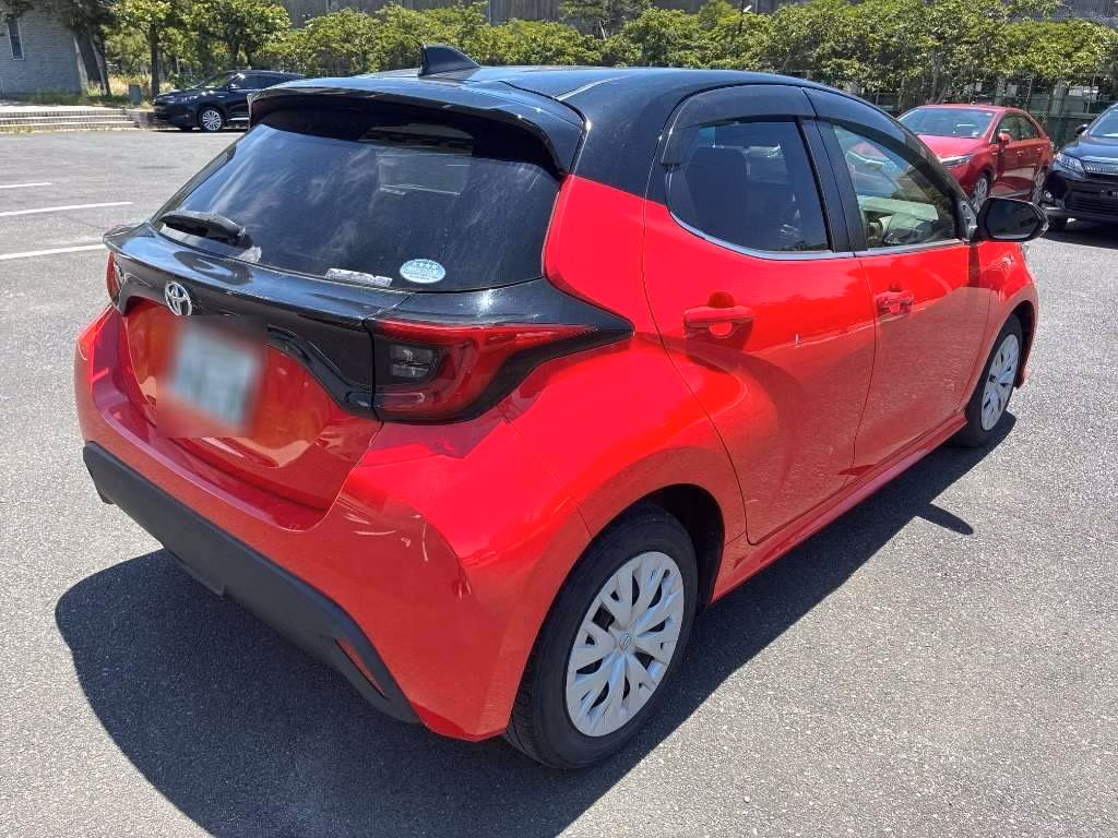 TOYOTA YARIS