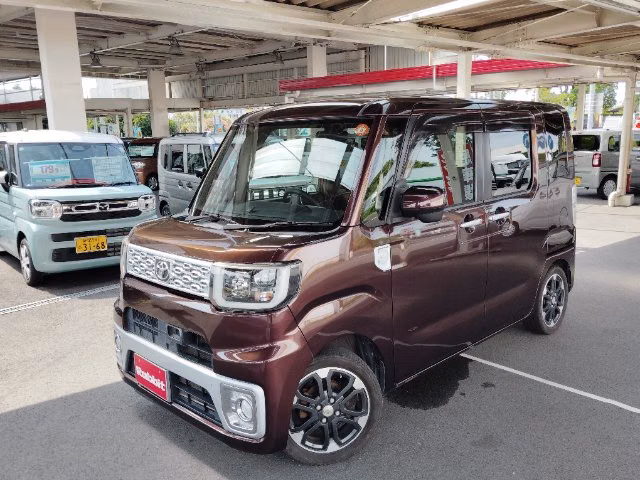 TOYOTA PIXIS MEGA