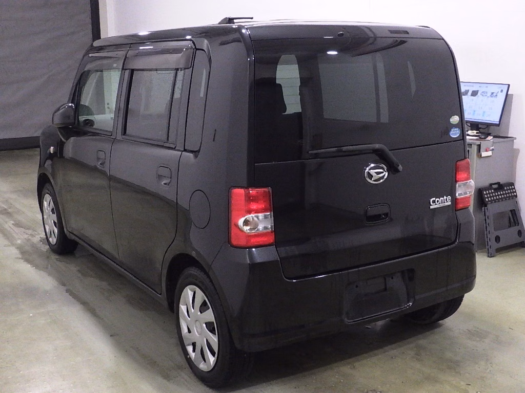DAIHATSU MOVE CONTE