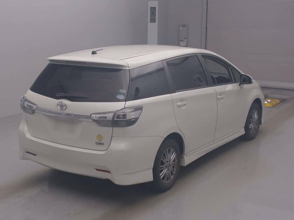 TOYOTA WISH