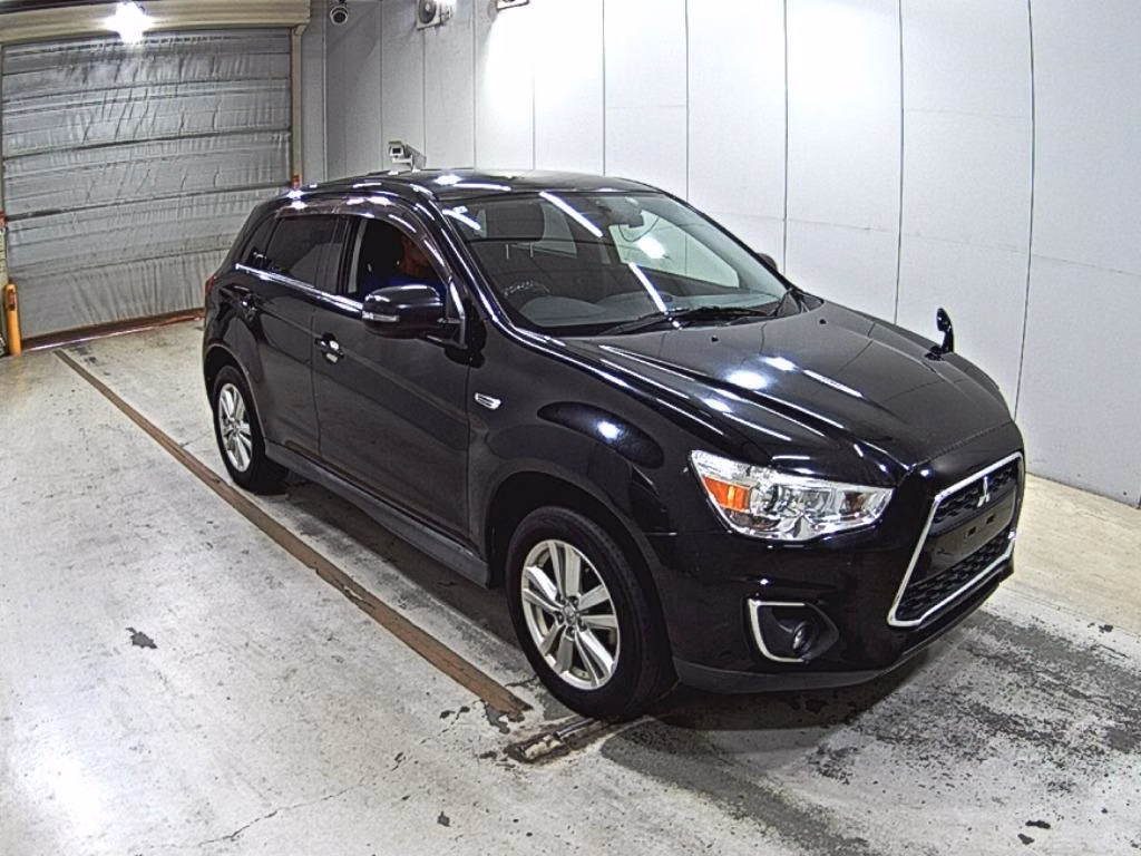 MITSUBISHI RVR